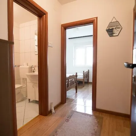 Apartman T I A Apartamento *